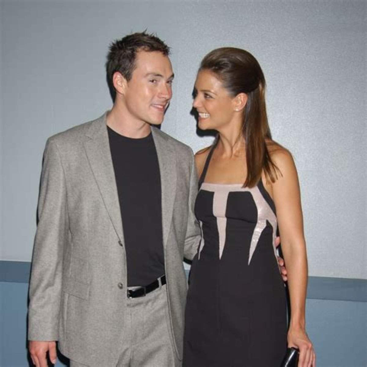 Exploring the Relationship Between Joshua Jackson and Katie Holmes: a Deep Dive