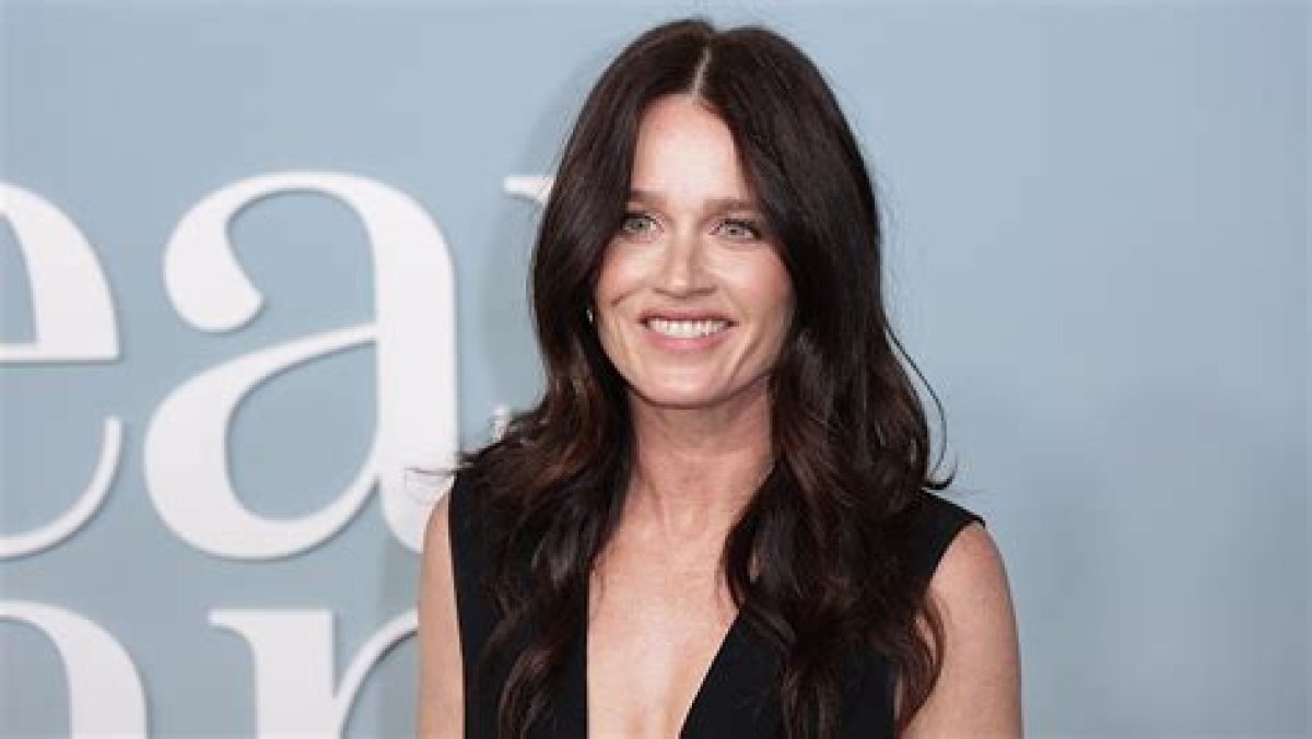 Robin Tunney: a Deep Dive into Her Life and Career